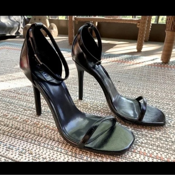 Size 9 forever21 heels - Picture 1 of 6